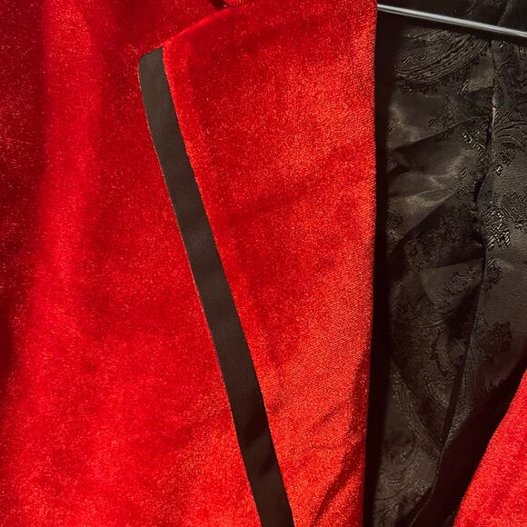 Coofandy Suit Jacket for Men Red Size Medium Velvet Tuxedo Blazer - Picture 5 of 6